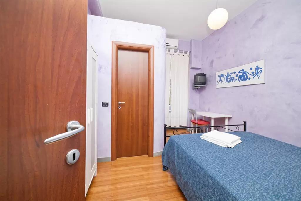 Bed & Breakfast Domusamor Colosseo Roma