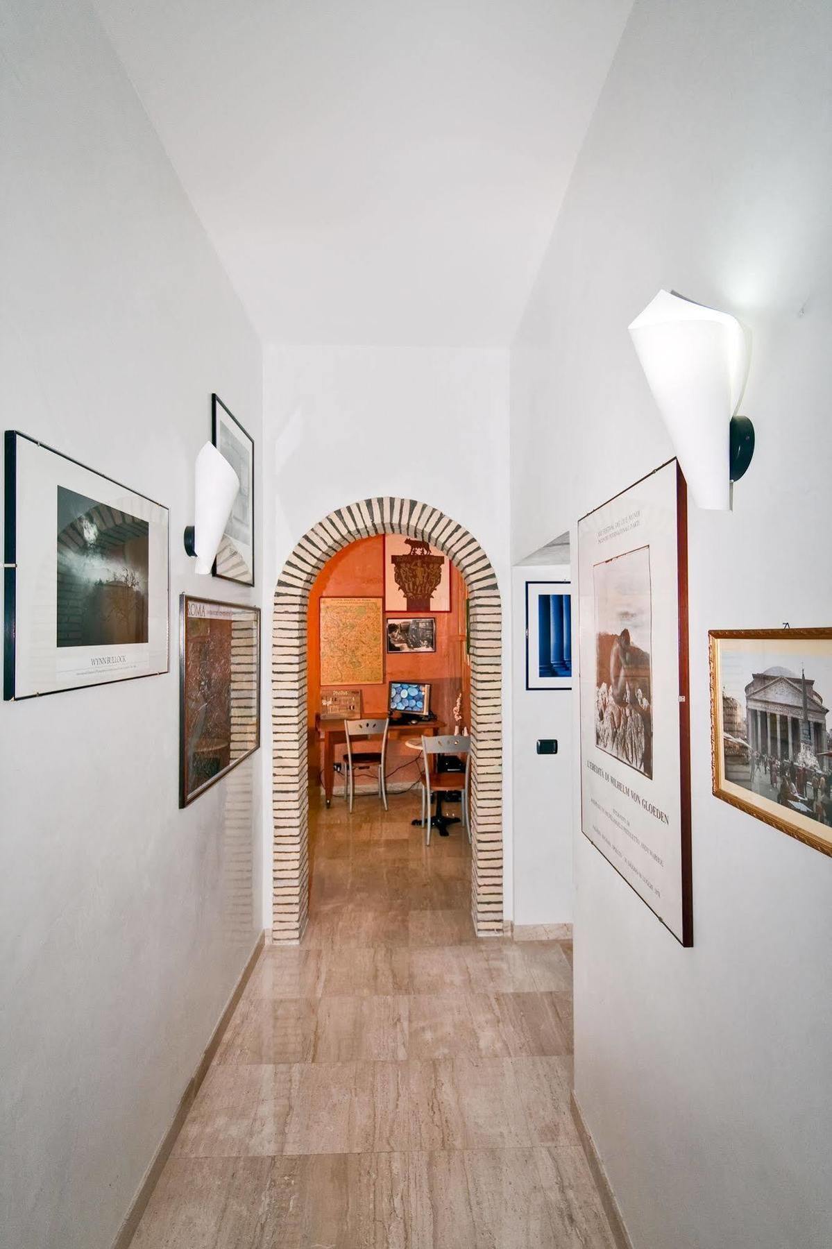 Bed & Breakfast Domusamor Colosseo 2*