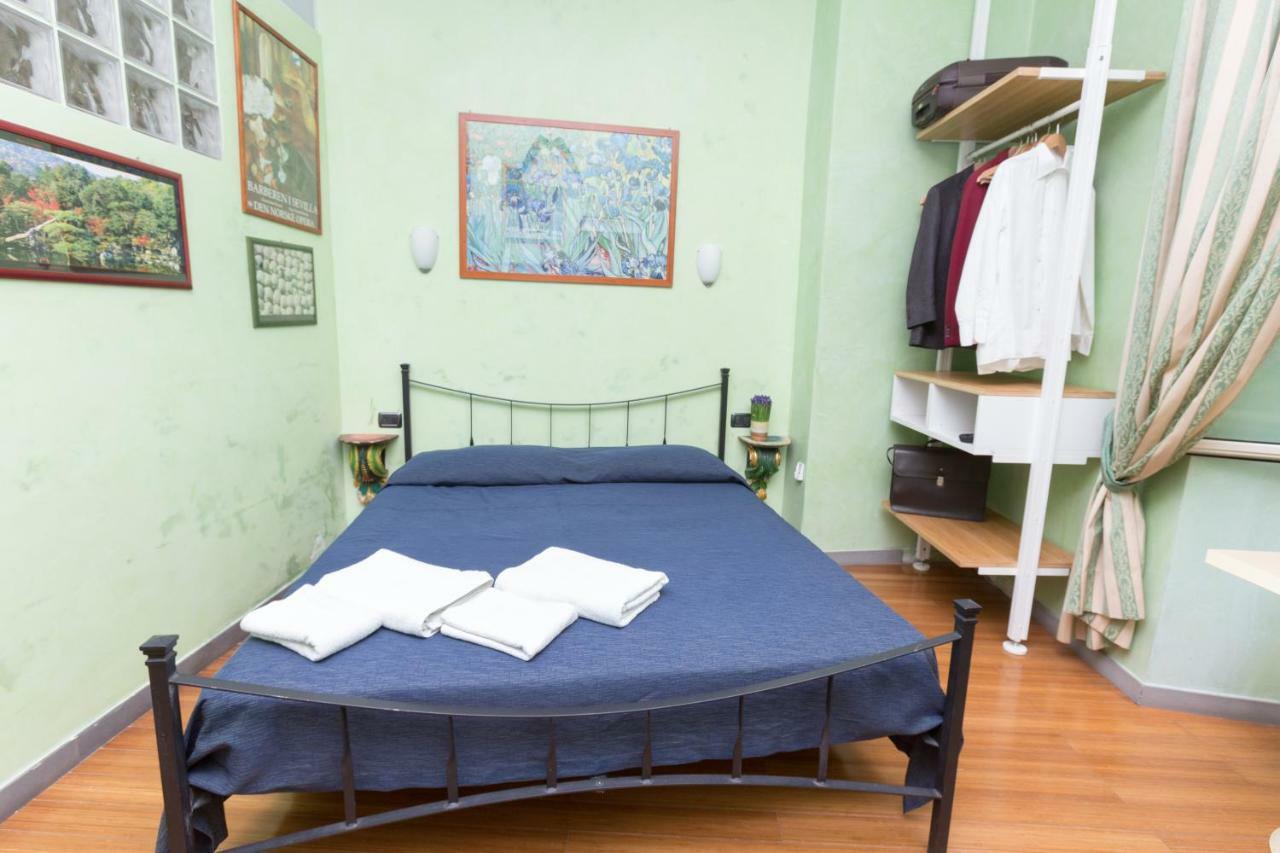 Domusamor Colosseo Bed & Breakfast 2*