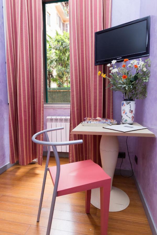 Bed & Breakfast Domusamor Colosseo Rome